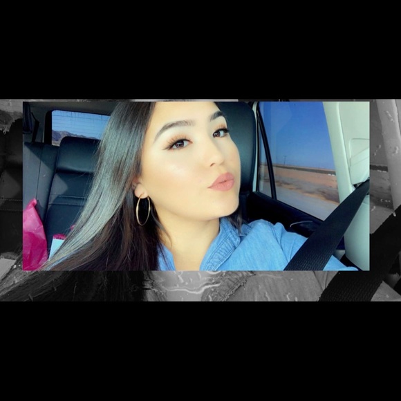 Meet your Posher, Karla - Picture 1 of 1